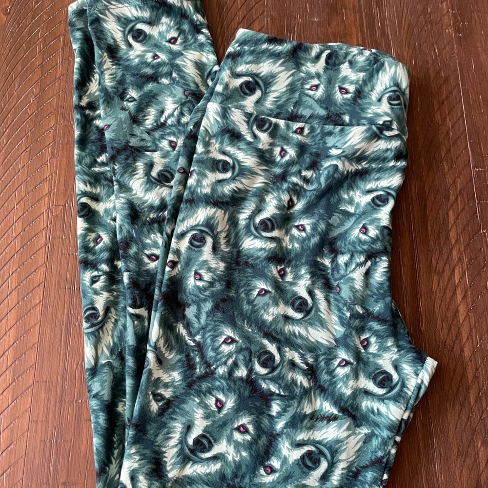 LulaRoe Wolf Leggjngs
